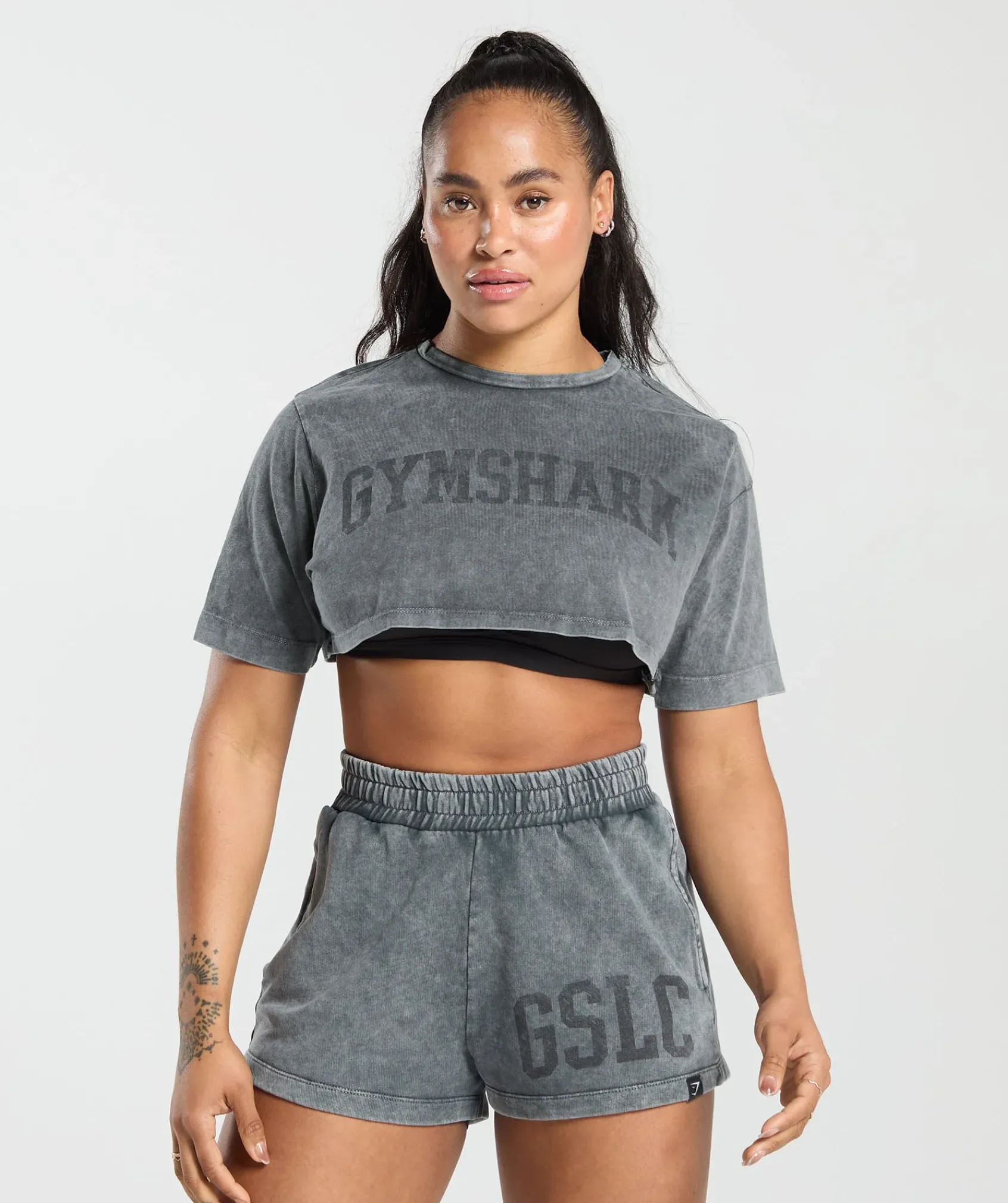 DAMES Gymshark Croptops|T-shirts*Collegiate Shadow Washed Crop Top