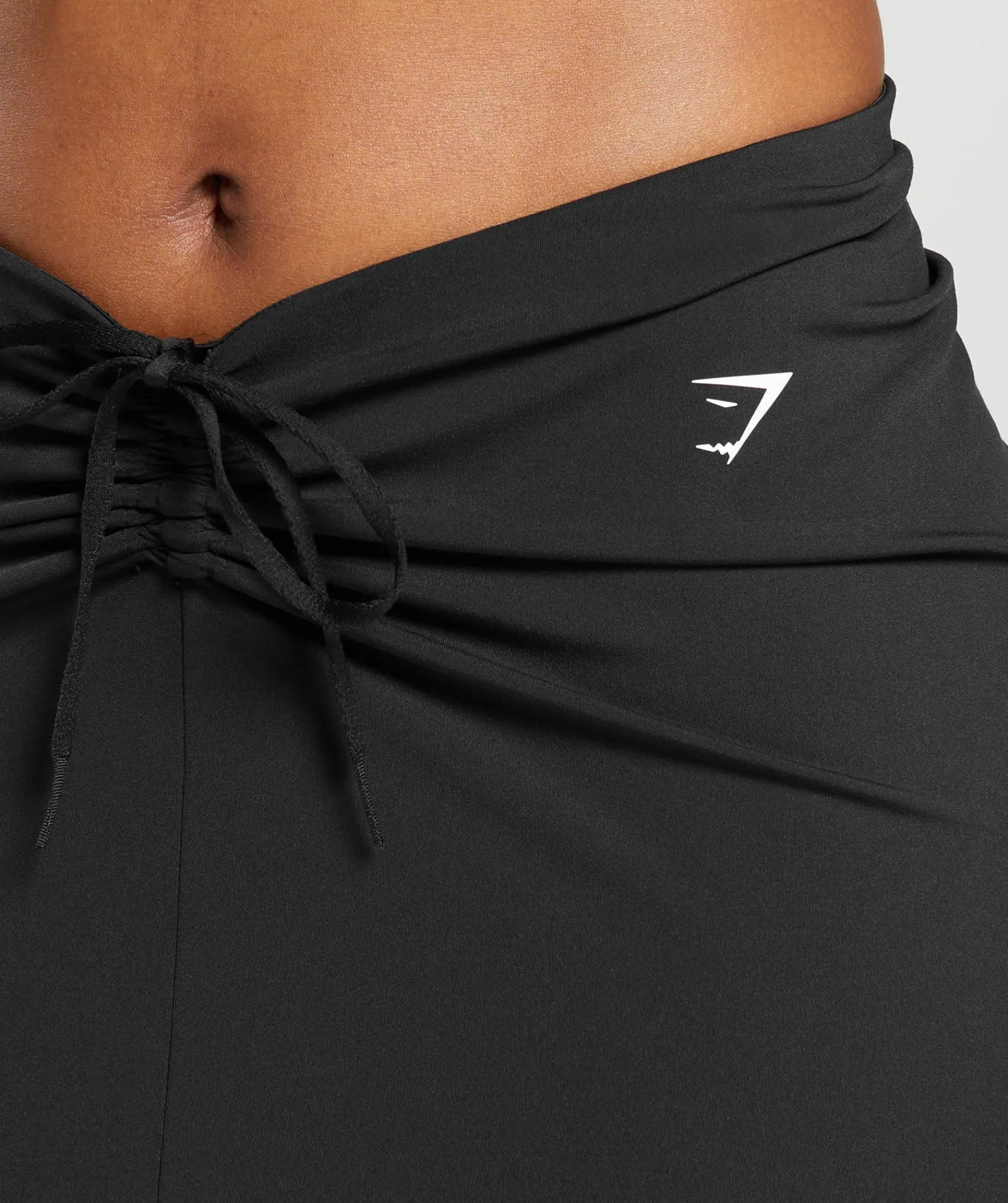 DAMES Gymshark Shorts*Ruche Skirt
