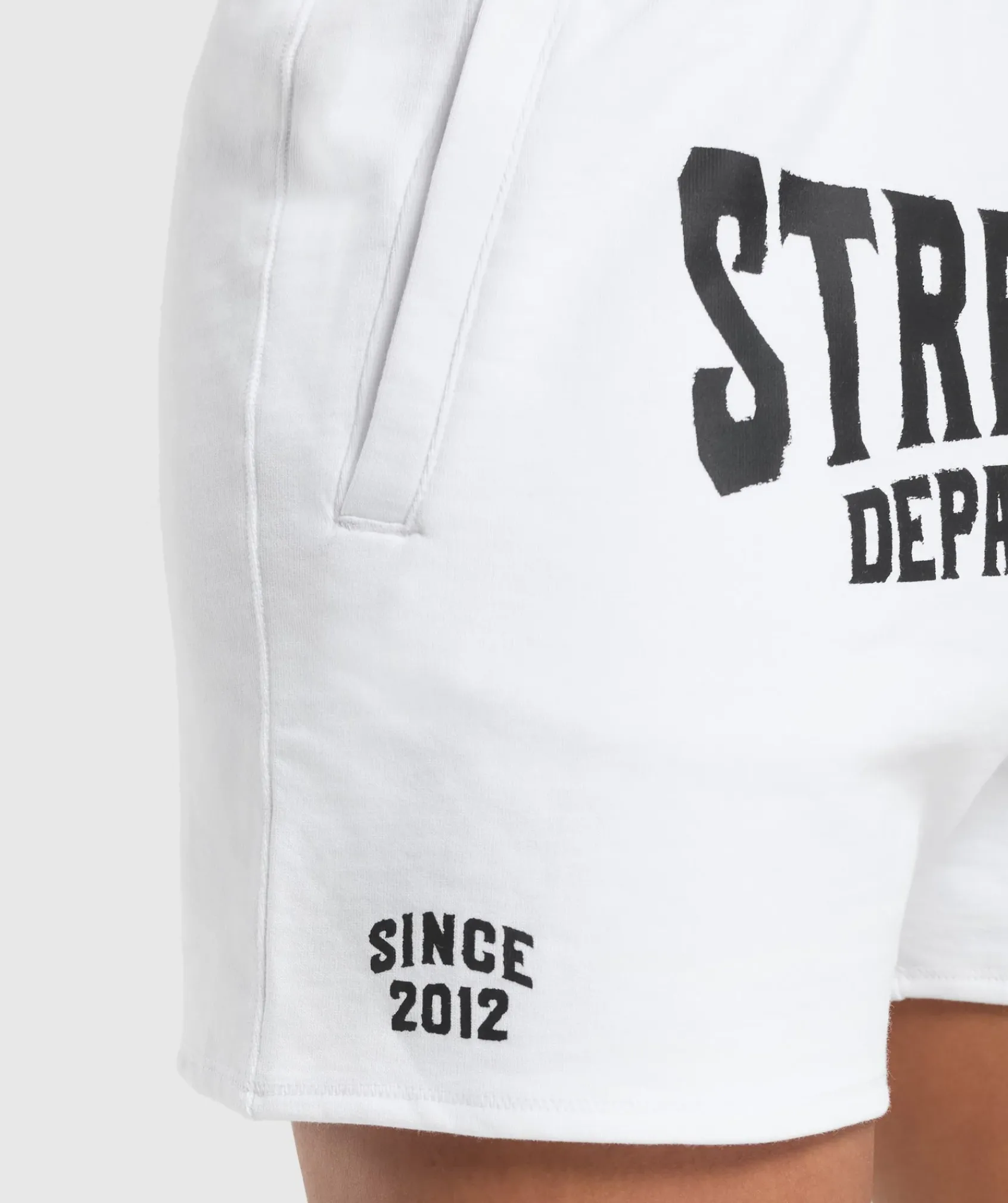 DAMES Gymshark Shorts*Strength Department Graphic Shorts